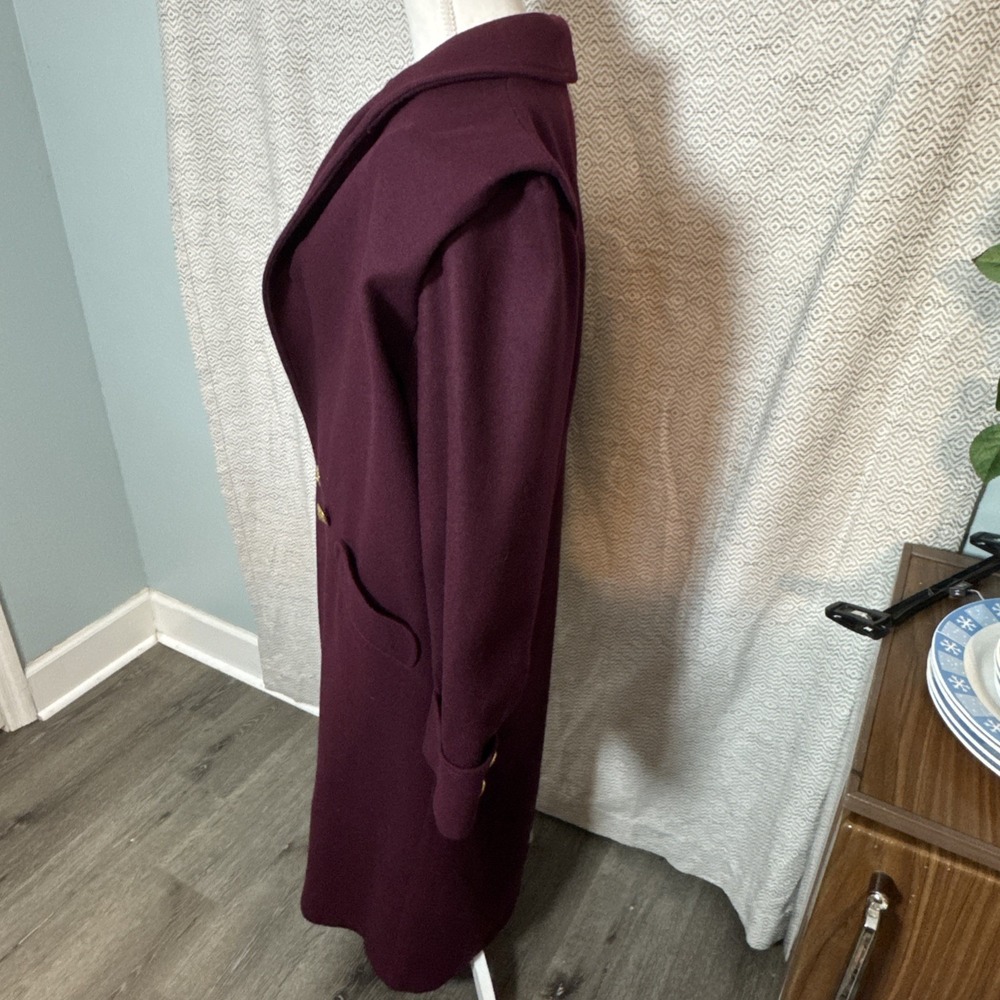 Donnybrook Maroon Long Wool Peacoat Gold Lion Buttons Size 12 Paisley Liner - Picture 5 of 13